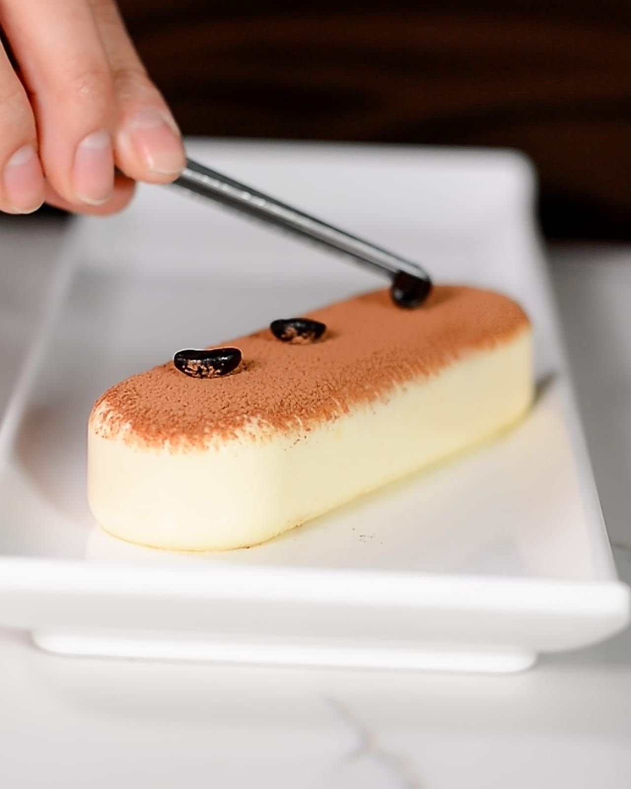 tiramisu eclair